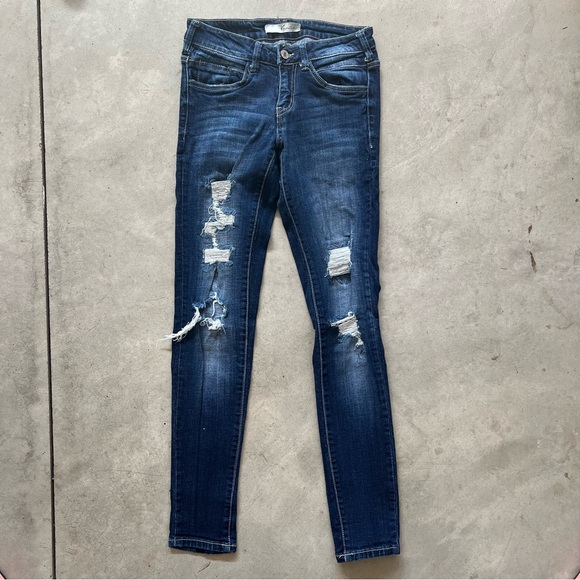 Distressed KanCan Jeans - Picture 1 of 6